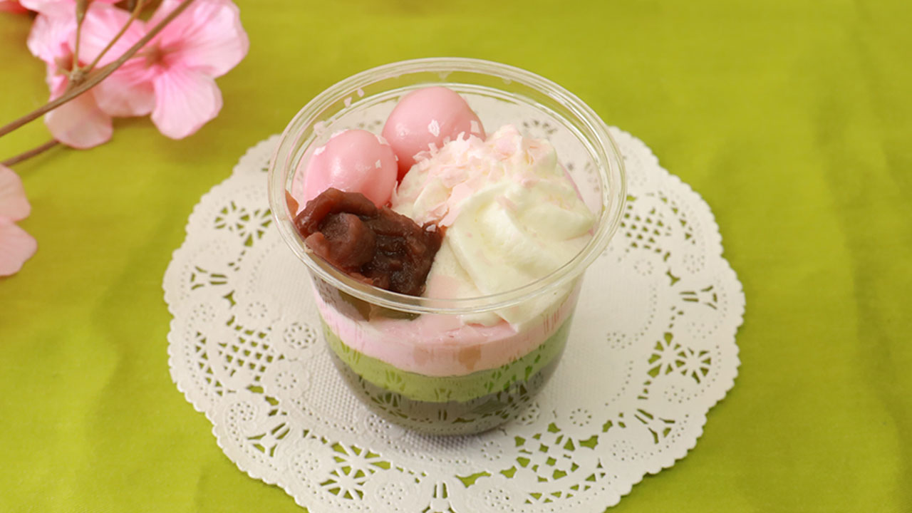 セブンイレブン「桜と宇治抹茶のパフェ」